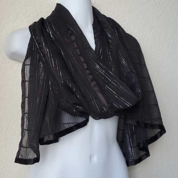 Gorgeous black scarf silver threads womens - Picture 2 of 8